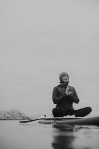 séance yoga paddle antibes - photographe paddle french riviera - caroline liabot